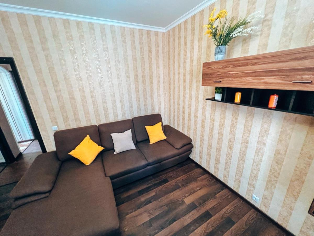Квартира В Центре Крещатика Kiev Exteriör bild