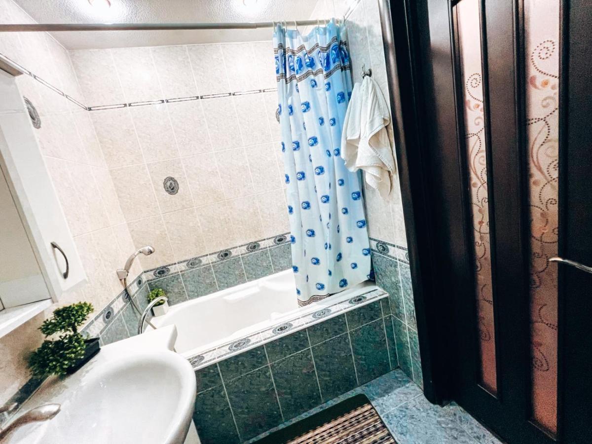 Квартира В Центре Крещатика Kiev Exteriör bild